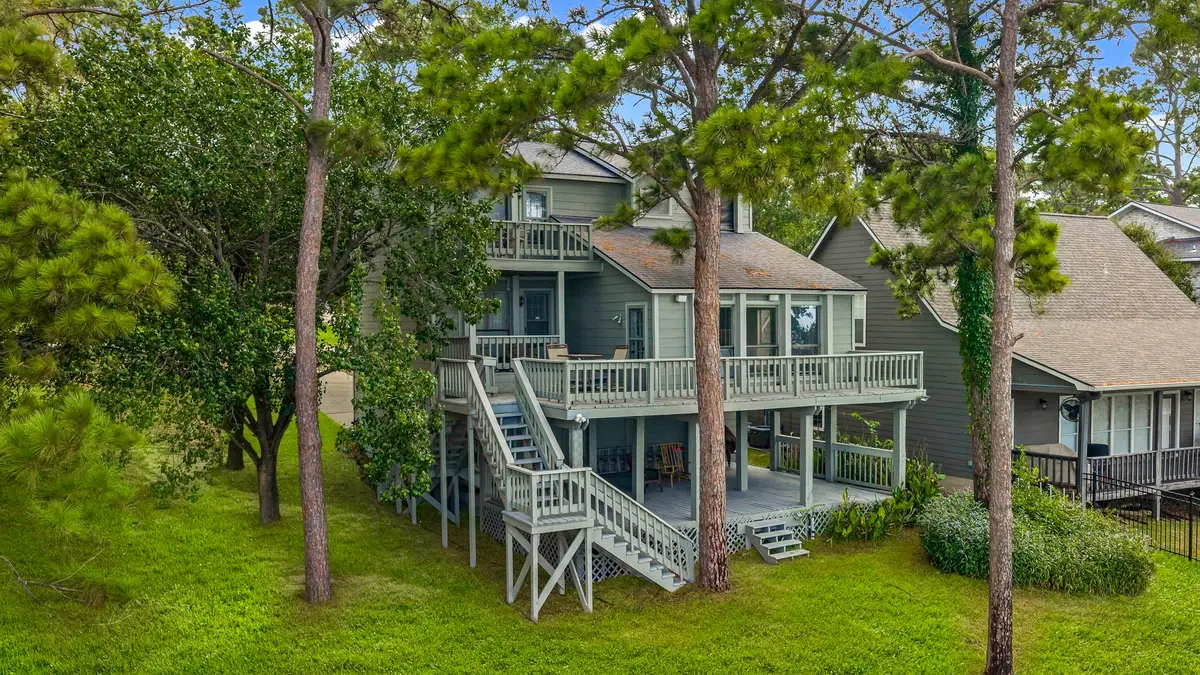 166 Bridgelanding, Onalaska, TX 77360 - #1