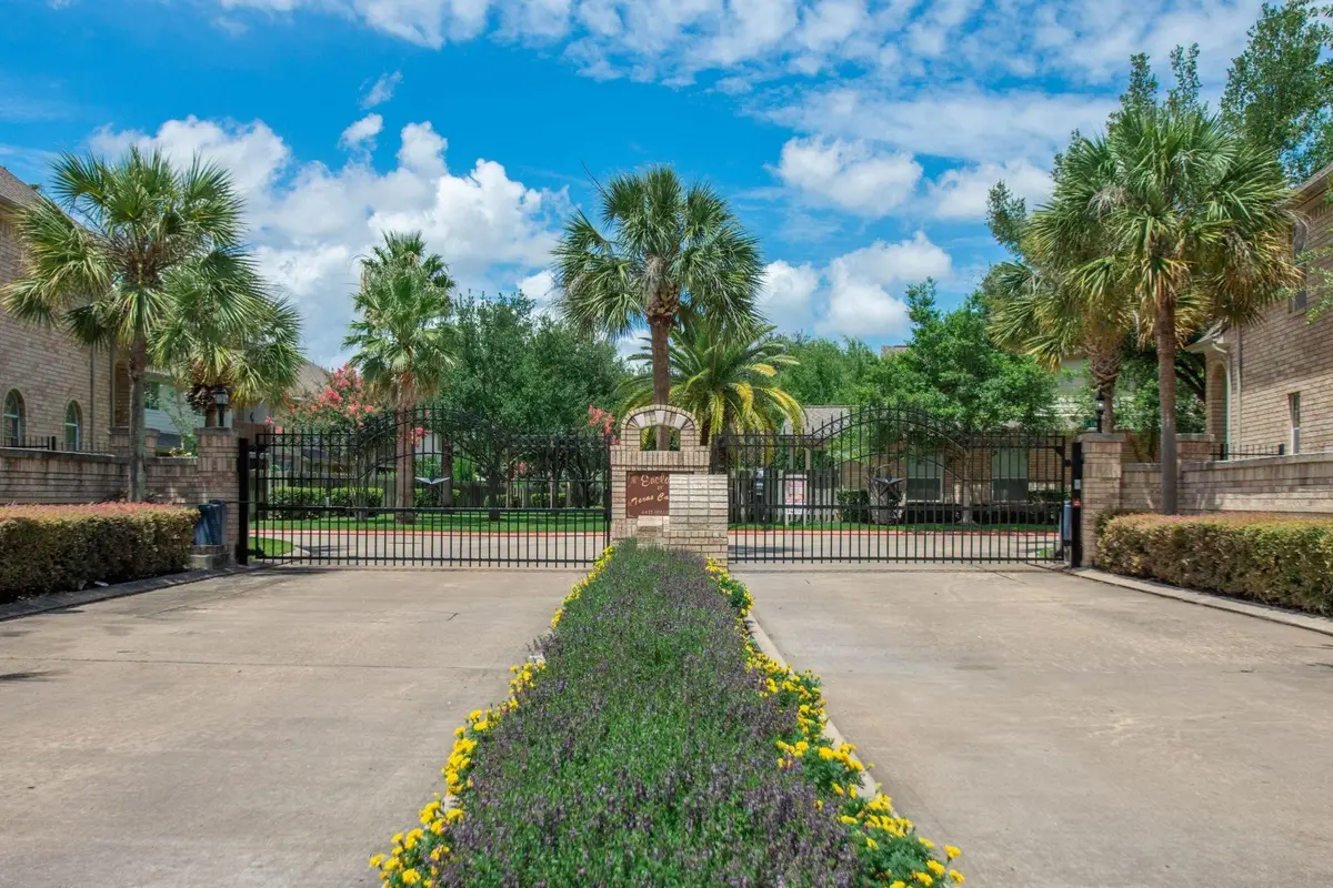 7511 S Linpar Court, Houston, TX 77040 - #1
