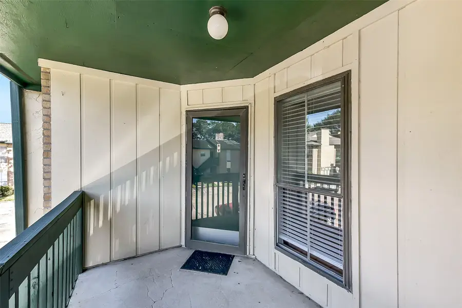 1516 Bay Area Boulevard #F16, Houston, TX 77058 - Image #2