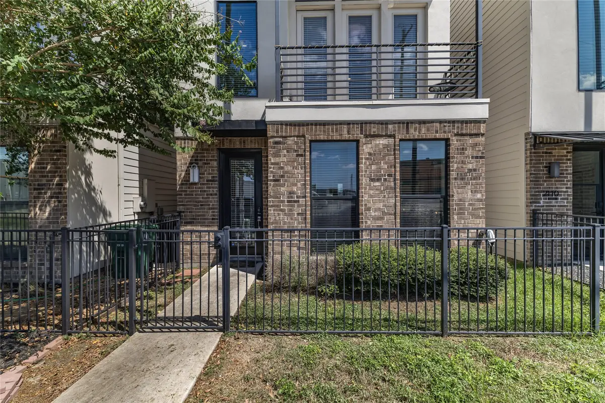 2114 Sabine Street, Houston, TX 77007 - #1