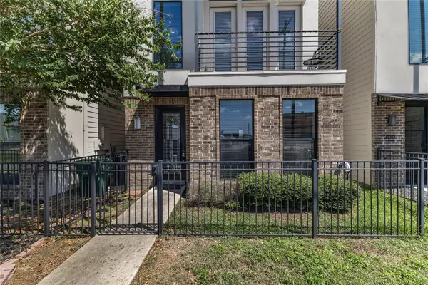 2114 Sabine Street, Houston, TX 77007