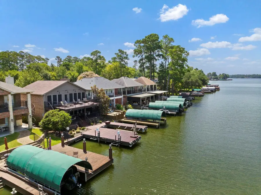 3227 Poe Drive, Montgomery, TX 77356 - Image #2