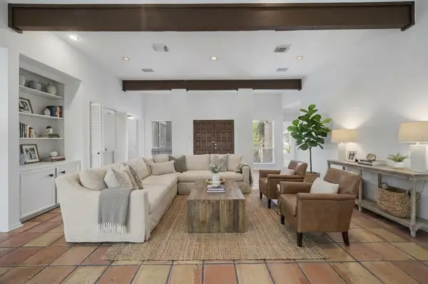 11306 Ella Lee Lane, Houston, TX 77077