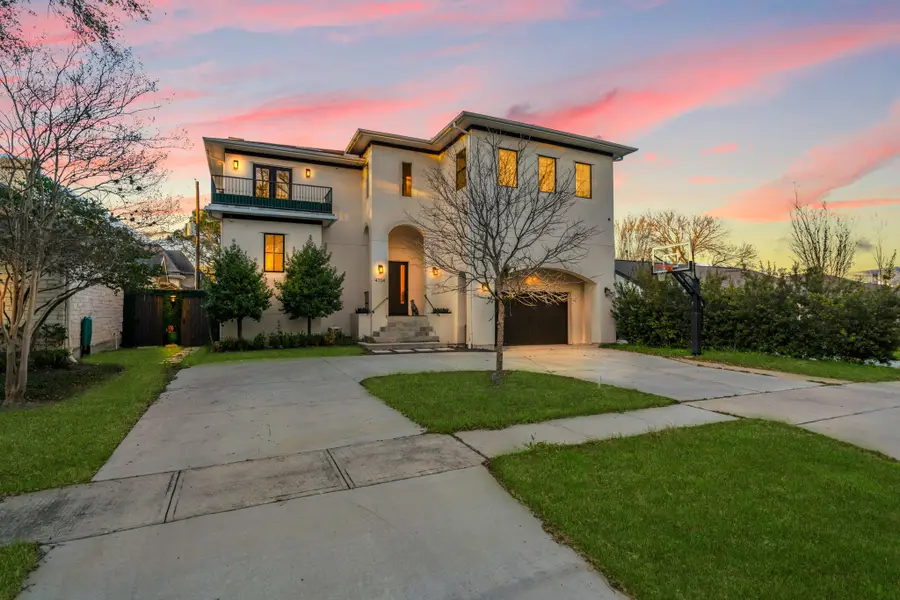 4704 Willow Street, Bellaire, TX 77401 - #2