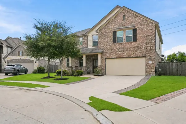 26103 Ridgelawn Drive, Richmond, TX 77406