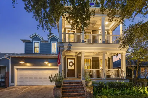 619 E 10th 1/2 Street, Houston, TX 77008