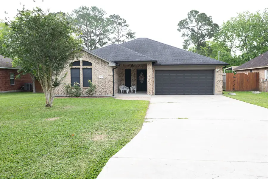 3907 Terry Street, Santa Fe, TX 77517 - #2