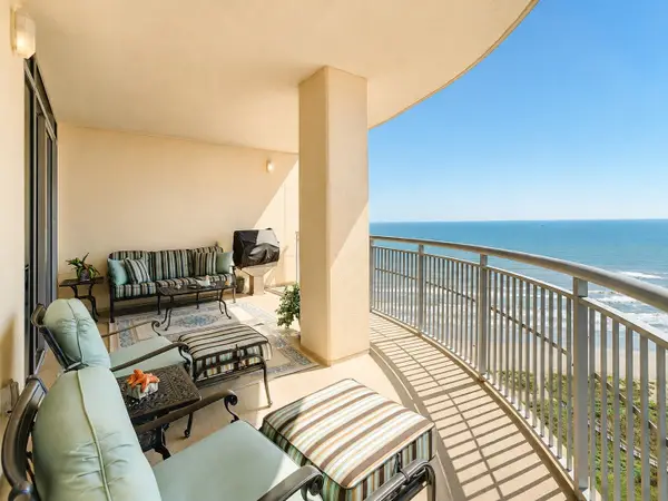 801 E Beach Drive #BC1810, Galveston, TX 77550