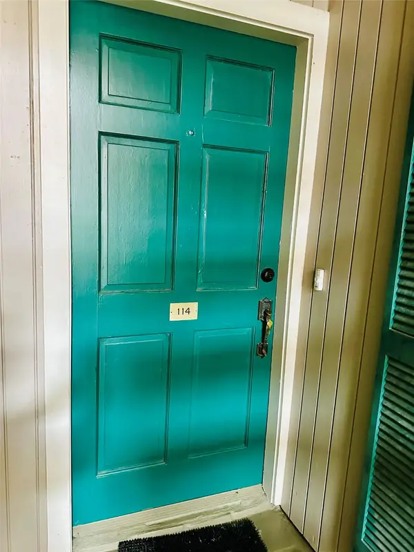 2224 S Piney Point Road #114, Houston, TX 77063