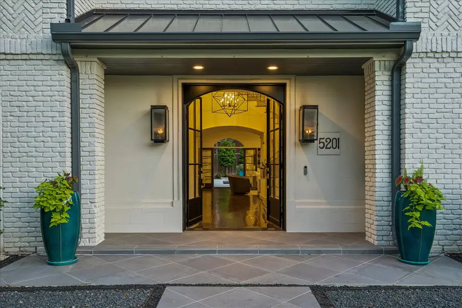 5201 Cedar Creek Drive, Houston, TX 77056 - #2