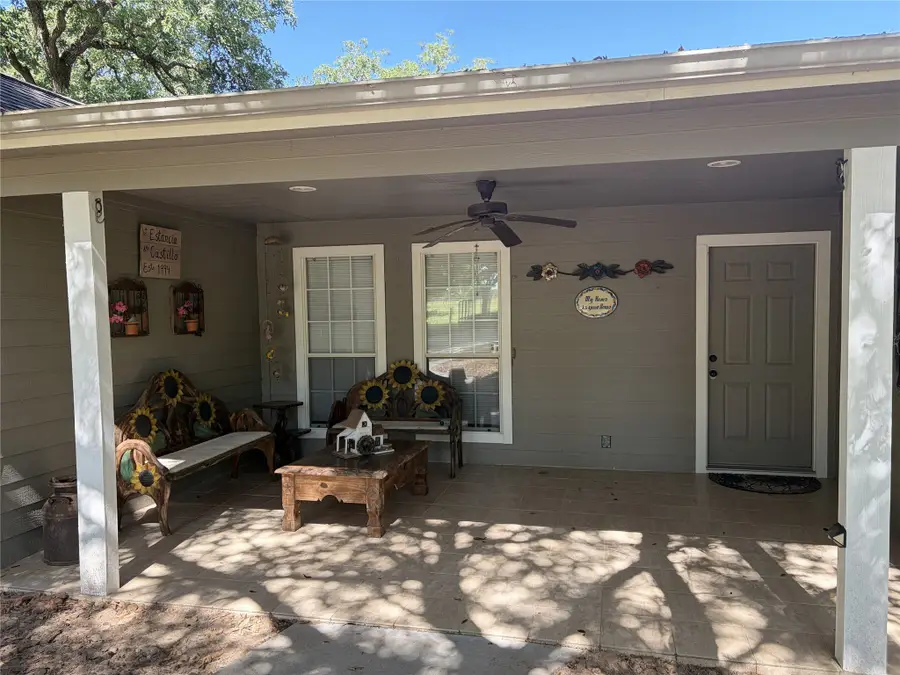 640 County Road 119, Hallettsville, TX 77964 - #2