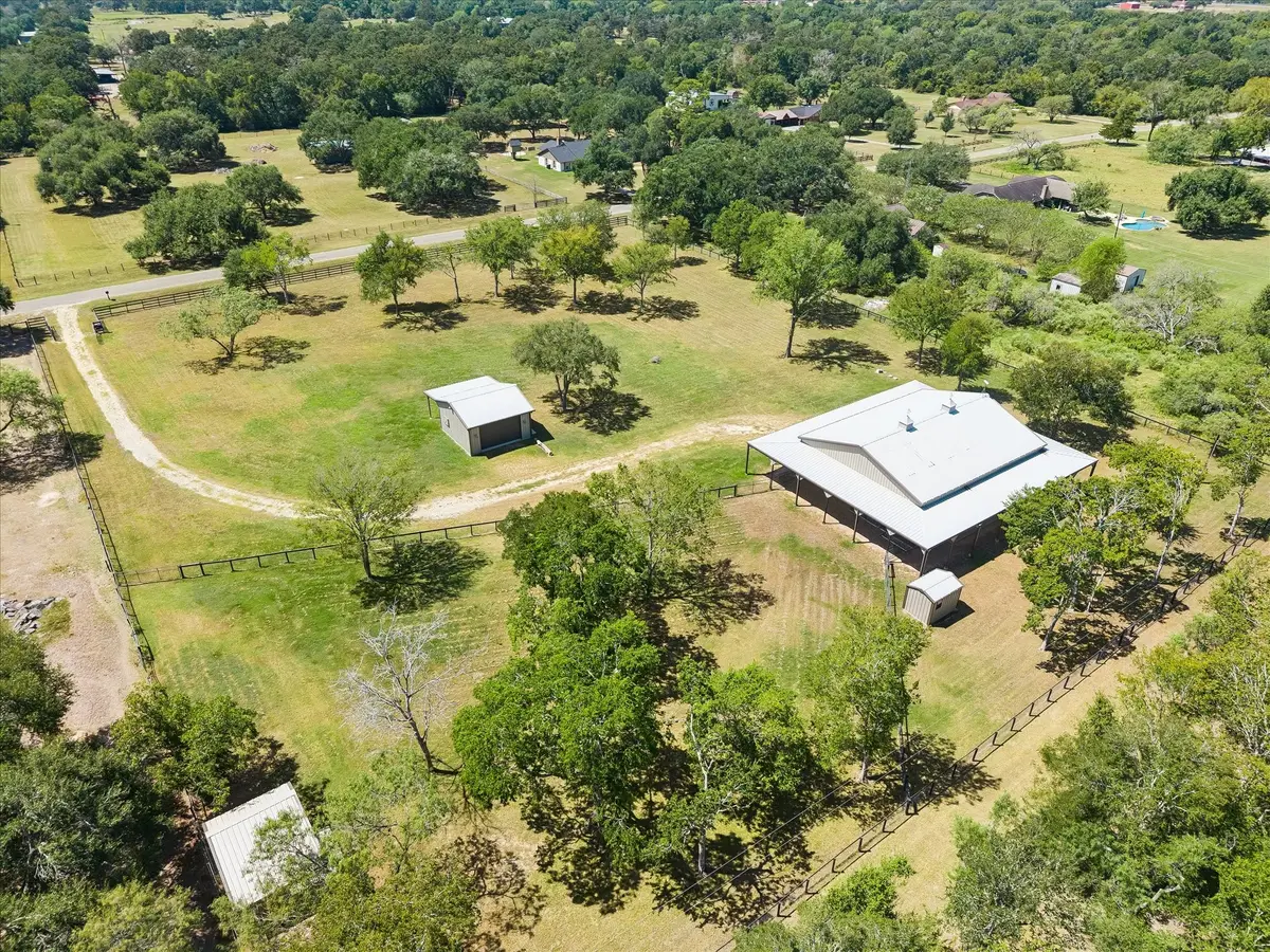 33 Riverwood Lane, Hempstead, TX 77445 - #1