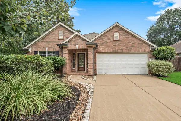 166 Queenscliff Court, The Woodlands, TX 77382