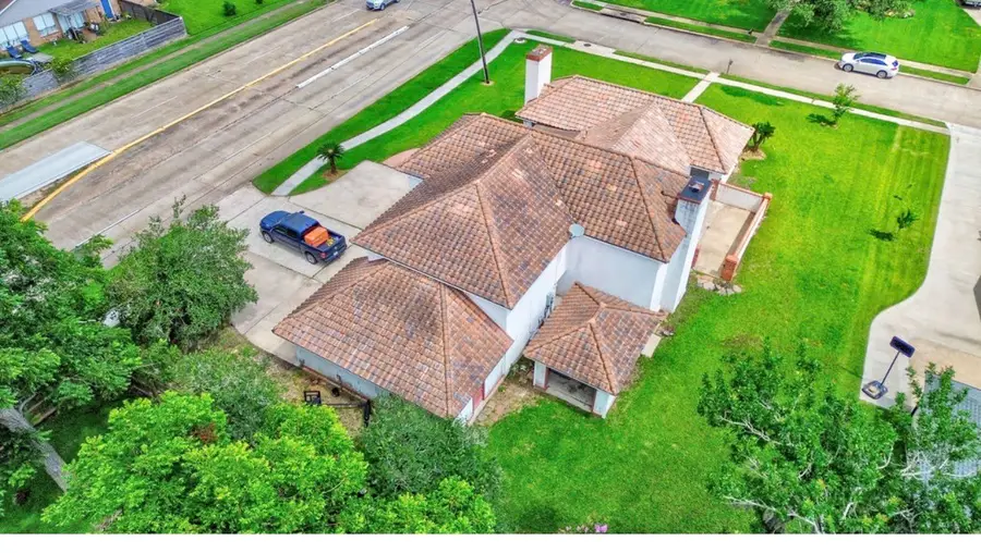 327 Live Oak Lane, Lake Jackson, TX 77566 - #3