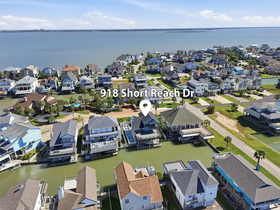 918 Short Reach Drive, Tiki Island, TX 77554 - #2