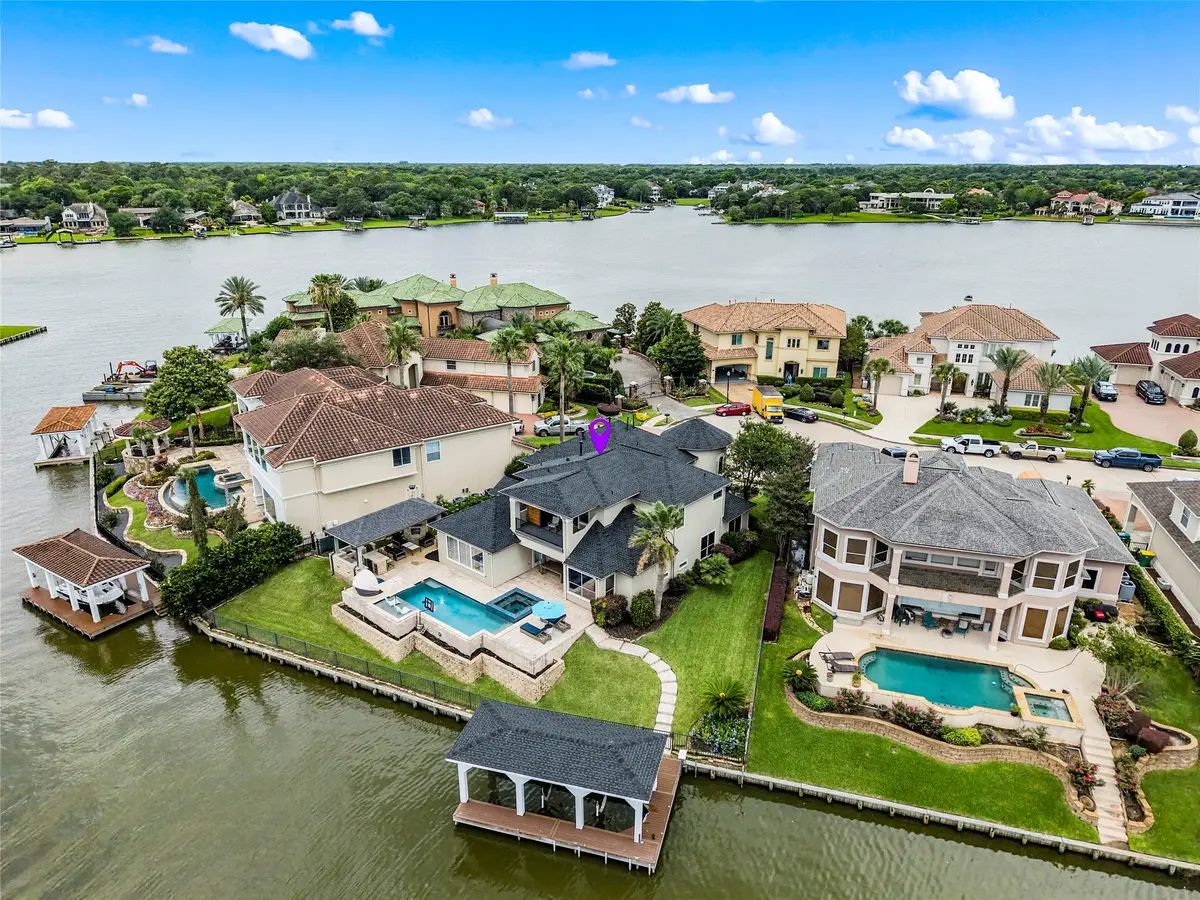 3038 S Island Drive, Seabrook, TX 77586 - #1