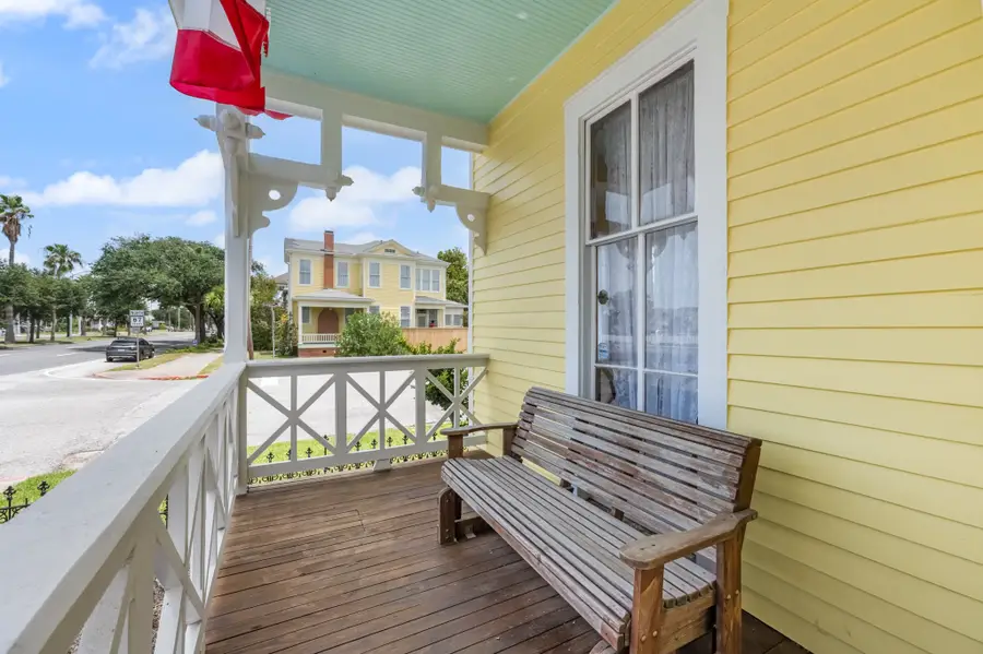 1301 Broadway Street, Galveston, TX 77550 - #2