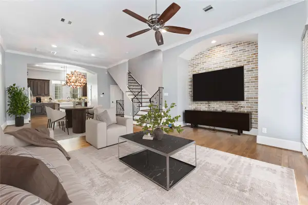 1616 Rosewood Street, Houston, TX 77004