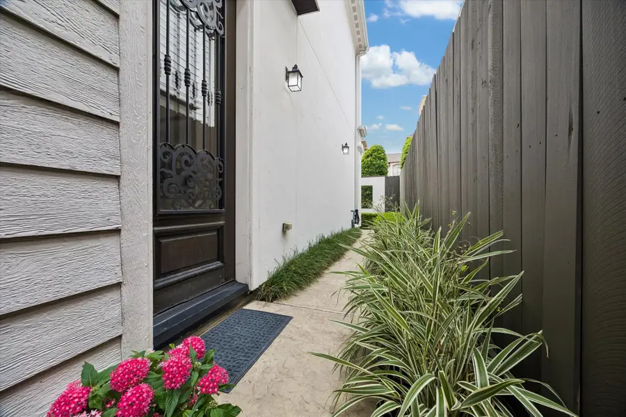 4517 Rose Street, Houston, TX 77007 - #3