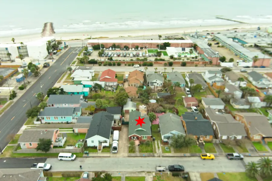 3715 Avenue S 1/2, Galveston, TX 77550 - #2