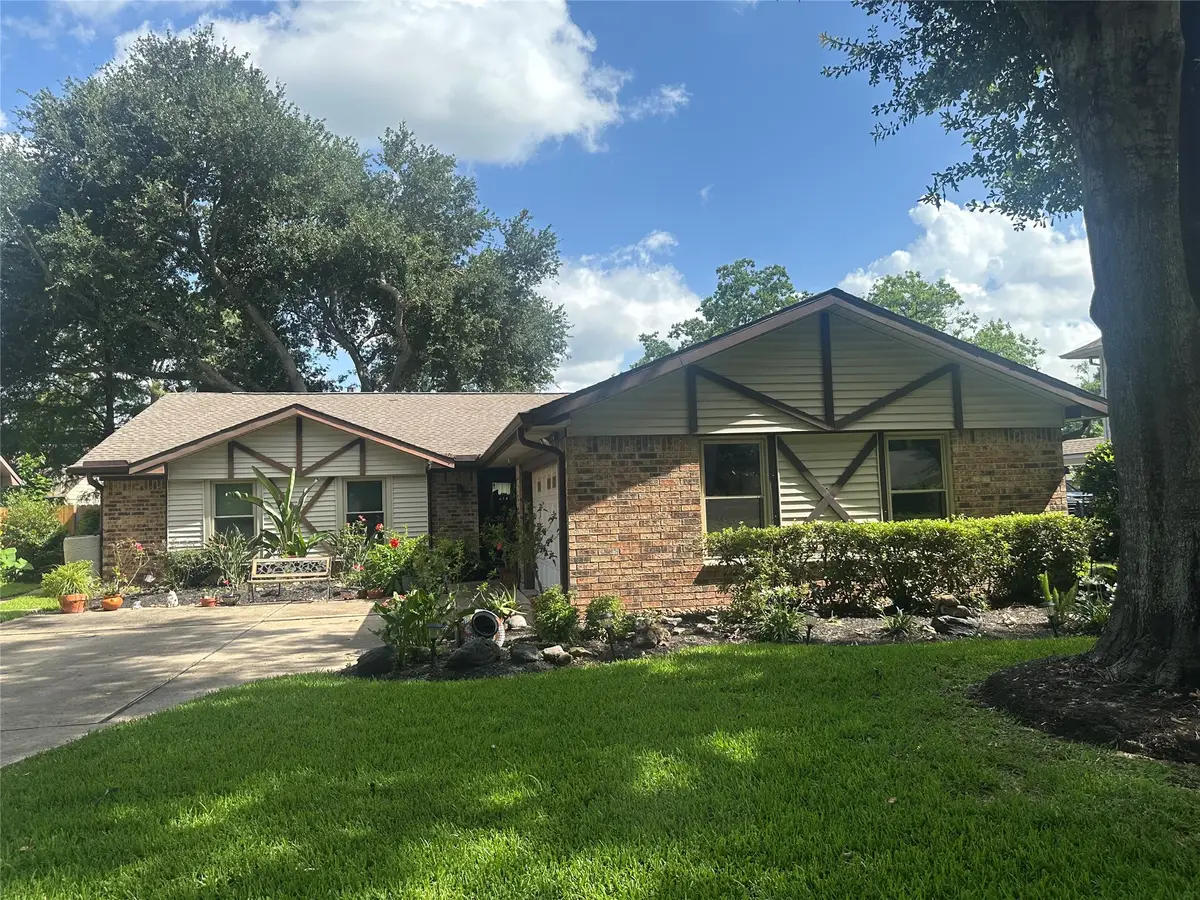 15715 Mill Point Drive, Houston, TX 77059 - #1