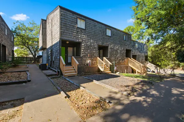 3802 College Main Street #9, Bryan, TX 77801