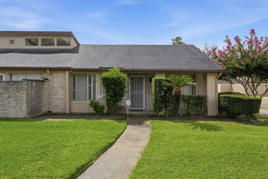 10331 Huntington Place Drive #331, Houston, TX 77099 - #2