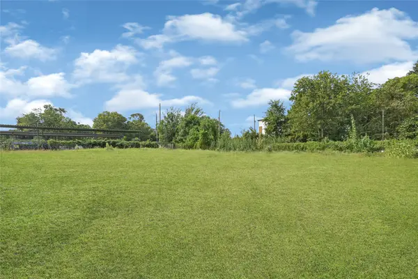 4524 Pinemont Drive, Houston, TX 77018