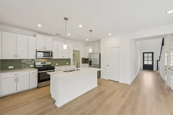 29107 Samuel Gardens Court, Waller, TX 77484