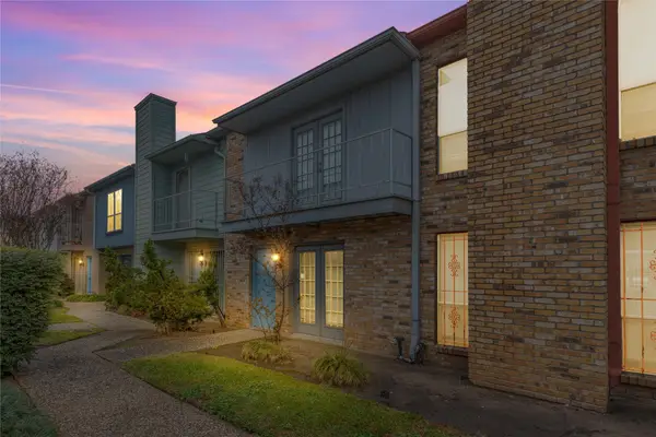 6111 Beverly Hill Street #39, Houston, TX 77057