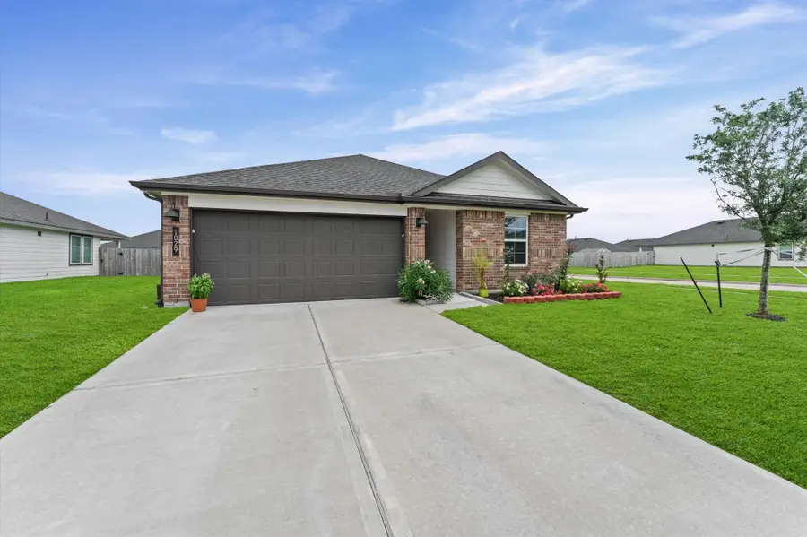 1029 Great Barracuda Lane, Alvin, TX 77511 - #2