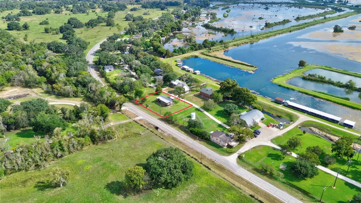302444 Plantation, Damon, TX 77430 - #1