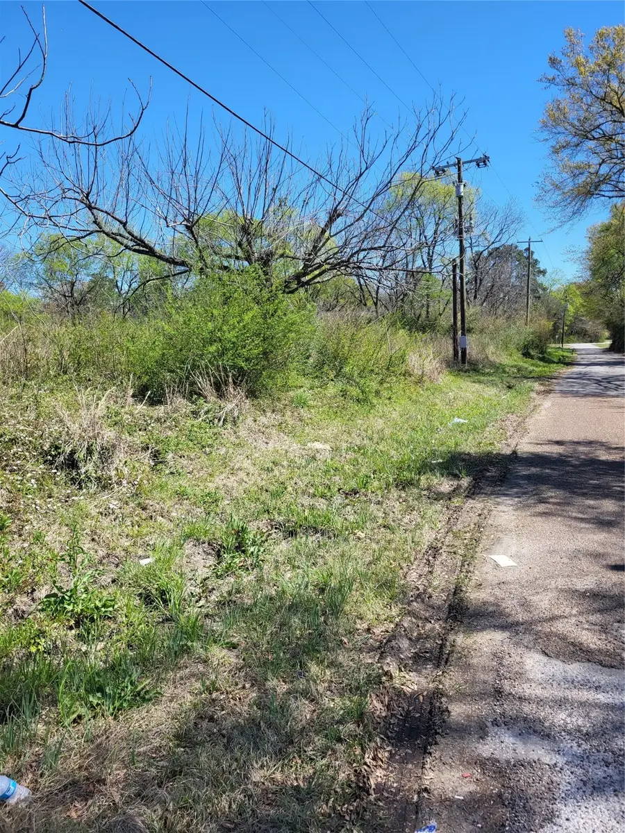 1904 John Redditt Drive, Lufkin, TX 75904 - Image #2