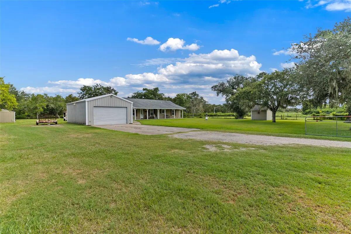 20615 County Road 461, Brazoria, TX 77422 - #1