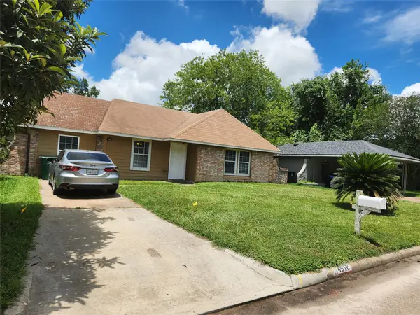 4518 Oak Shadows Drive, Houston, TX 77091