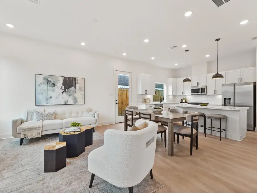 241 Rebecca Street #A/B, Houston, TX 77022 - Image #2