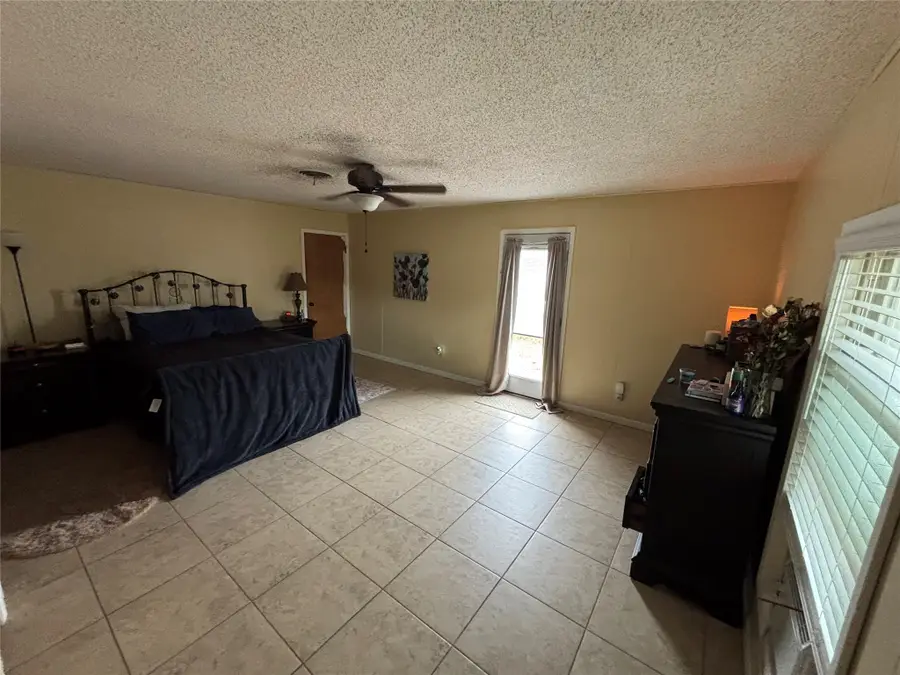 112 Stratford Street, Victoria, TX 77905 - #2