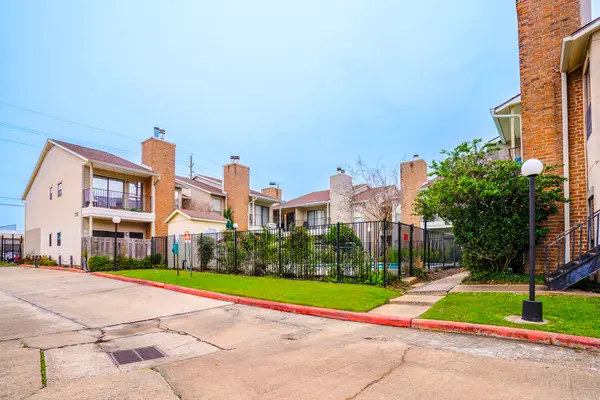 1818 Augusta Drive #27, Houston, TX 77057