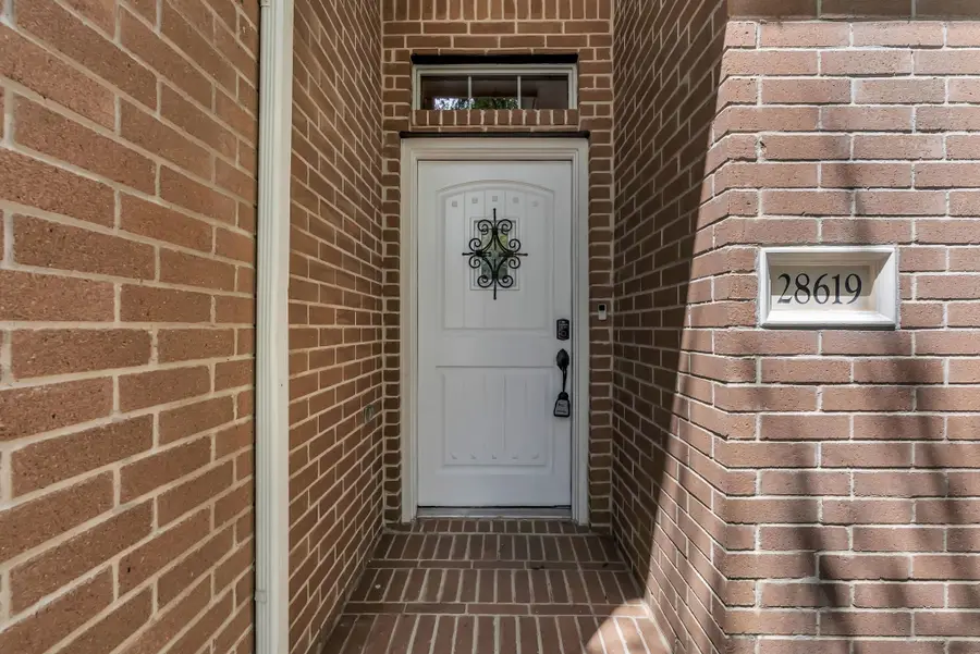 28619 Hidden Cove Drive, Magnolia, TX 77354 - #2