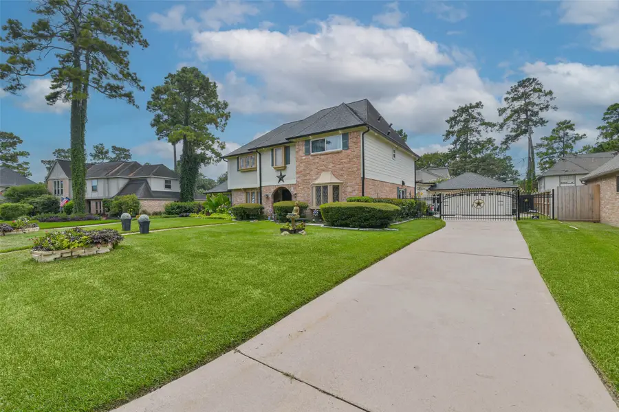 16211 N Greenfield Drive, Spring, TX 77379 - #2