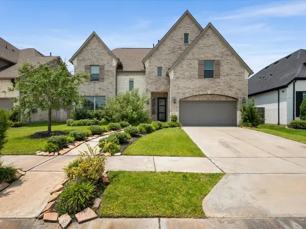 1911 Golden Leaf Drive, Missouri City, TX 77459
