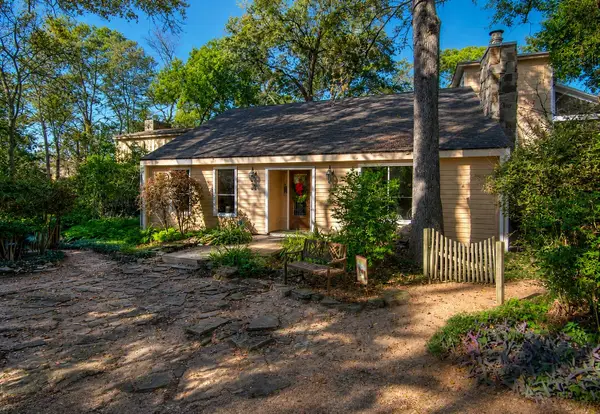 1 Holly Tree Lane, Spring, TX 77373