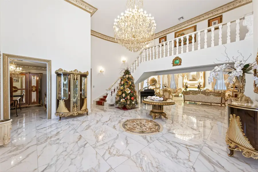 24 Windermere Lane, Houston, TX 77063 - Image #3