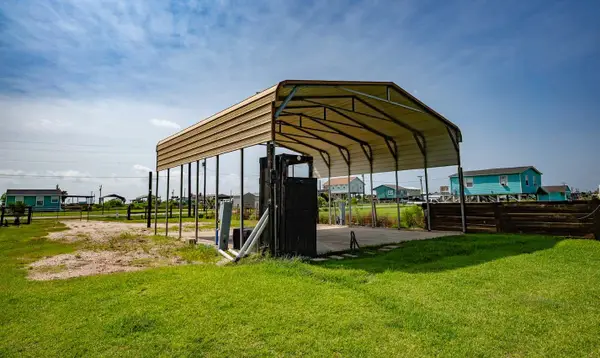 876 County Road 201, Sargent, TX 77414