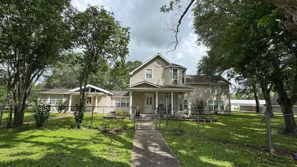 411 Church Street, El Campo, TX 77437