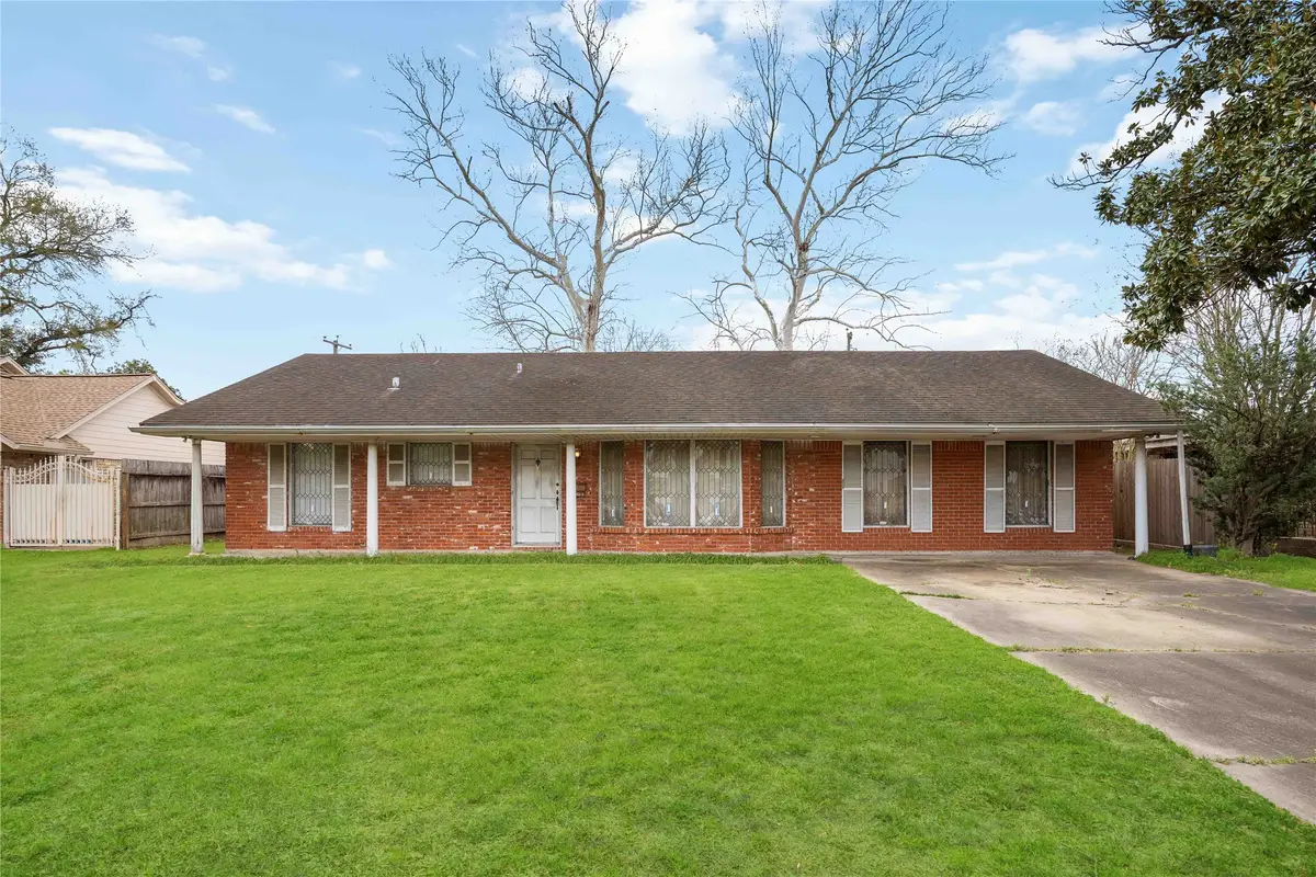 7131 Bellaire Boulevard, Houston, TX 77074 - #1