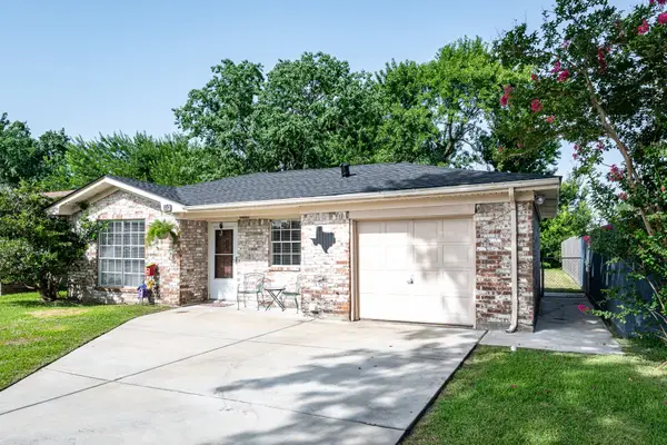 322 S Carroll, La Porte, TX 77571