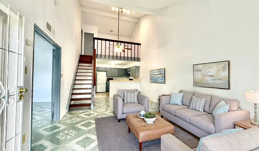 11889 Bobwhite Drive #834, Houston, TX 77035 - #3