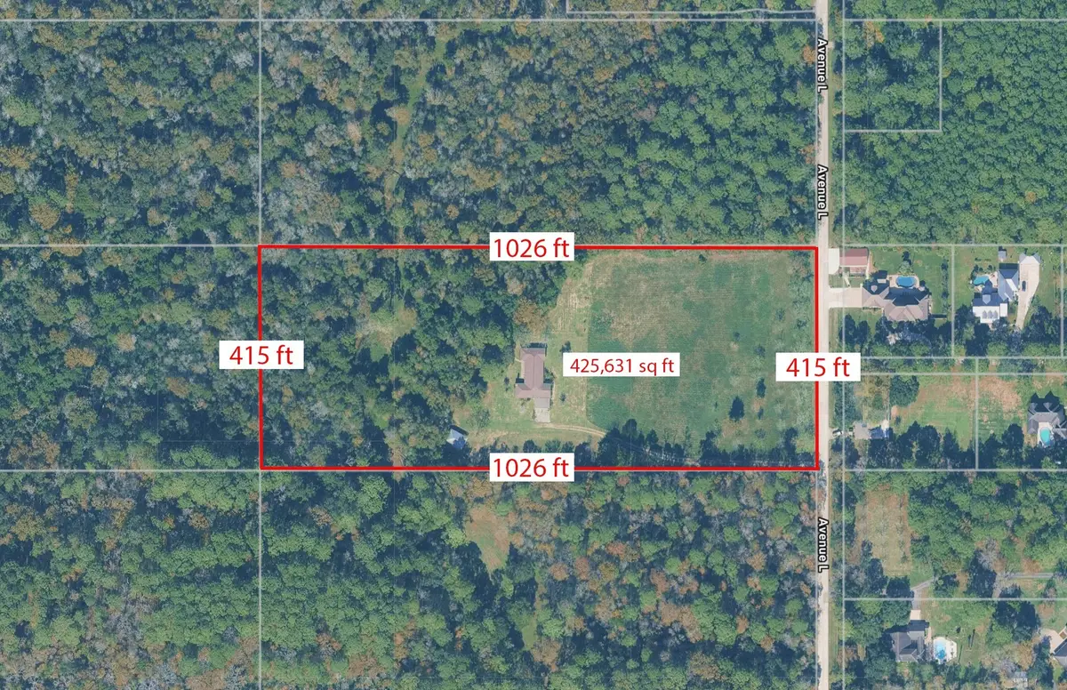 820 Avenue L, Dickinson, TX 77539 - #1