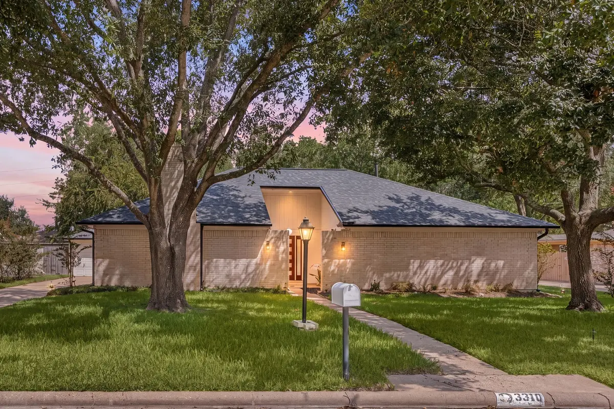 3310 Meadowcreek Drive, Missouri City, TX 77459 - #1